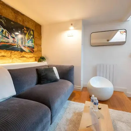 Cozy Artist Loft Paris