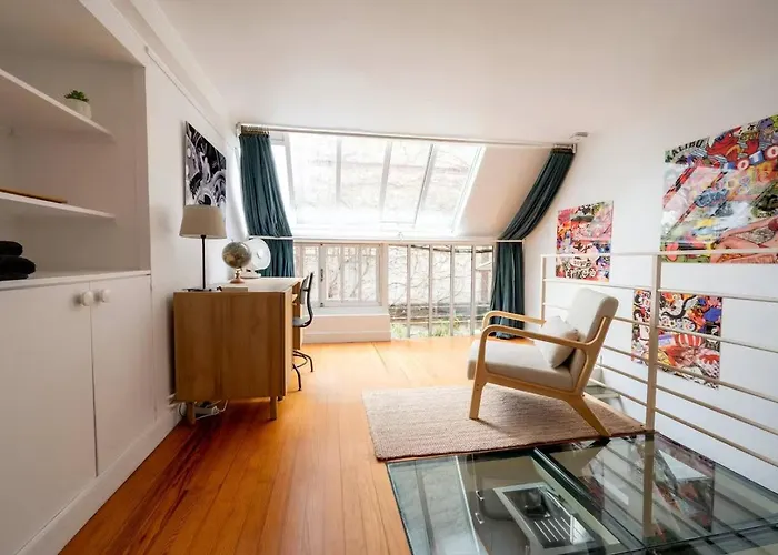 Cozy Artist Loft