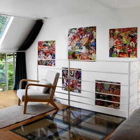 Cozy Artist Loft *
