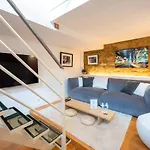Cozy Artist Loft Apartment Paris