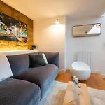 Cozy Artist Loft Paris