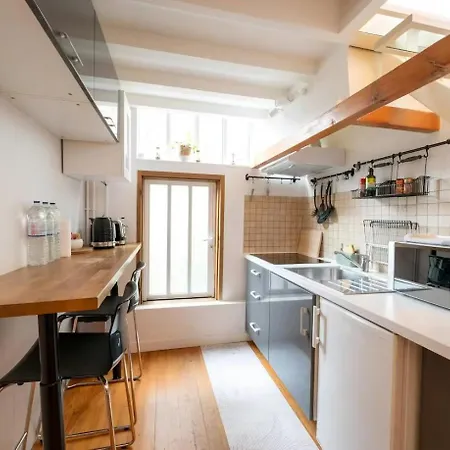 Cozy Artist Loft